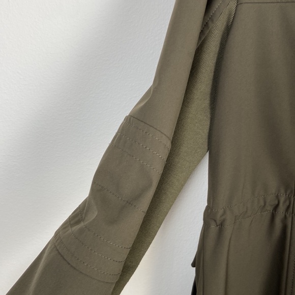 BCBGeneration Women's Large Hooded Rain Utility Army Green Coat Gorpcore Jacket - Picture 10 of 13